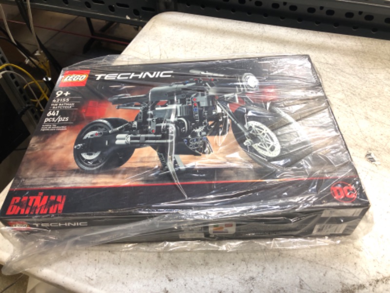 Photo 2 of LEGO Technic The Batman – BATCYCLE Set 42155, Collectible Toy Motorcycle, Scale Model Building Kit of The Iconic Super Hero Bike from 2022 Movie