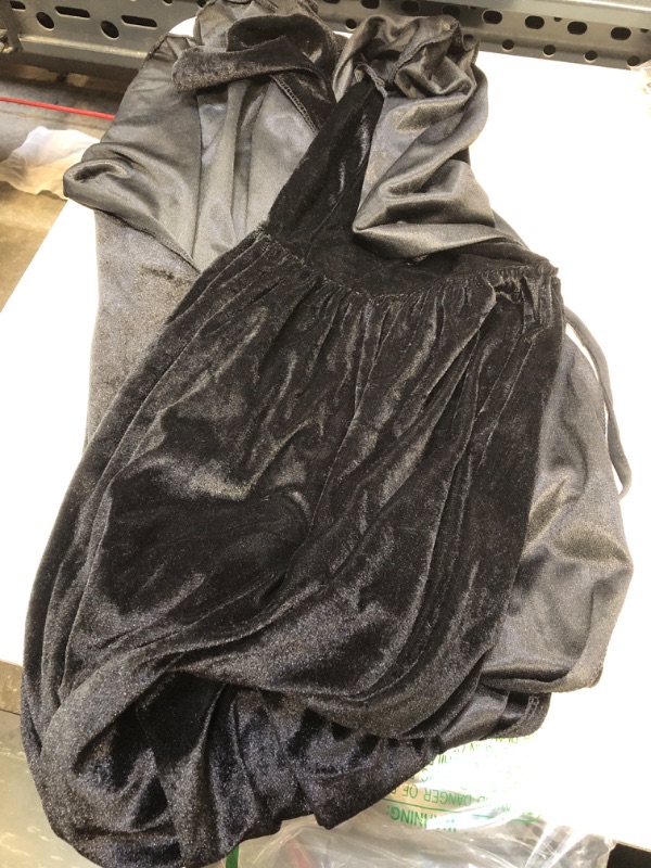 Photo 1 of cloak costume black - velvet 