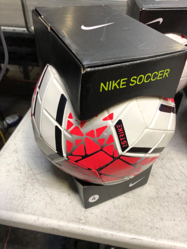 Photo 1 of nike soccer ball size 4