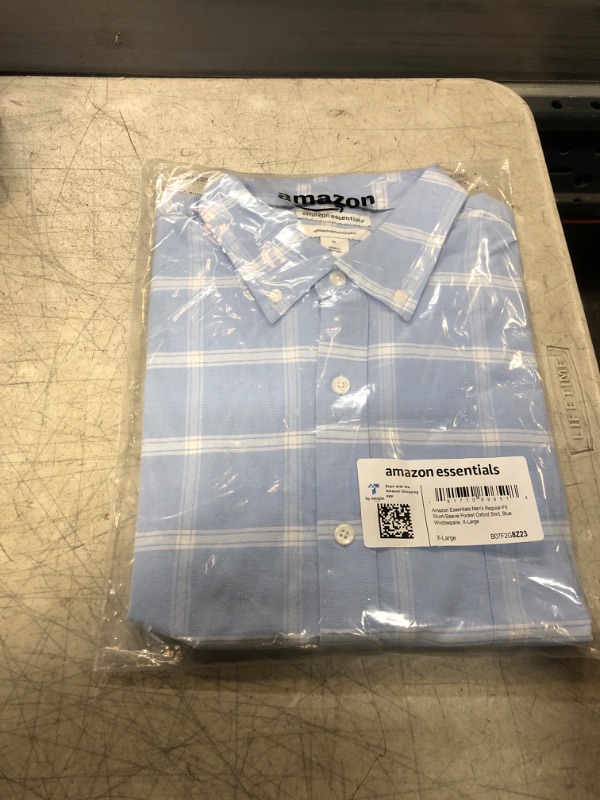 Photo 2 of Amazon Essentials Men's Regular-Fit Short-Sleeve Pocket Oxford Shirt X-Large Blue Windowpane