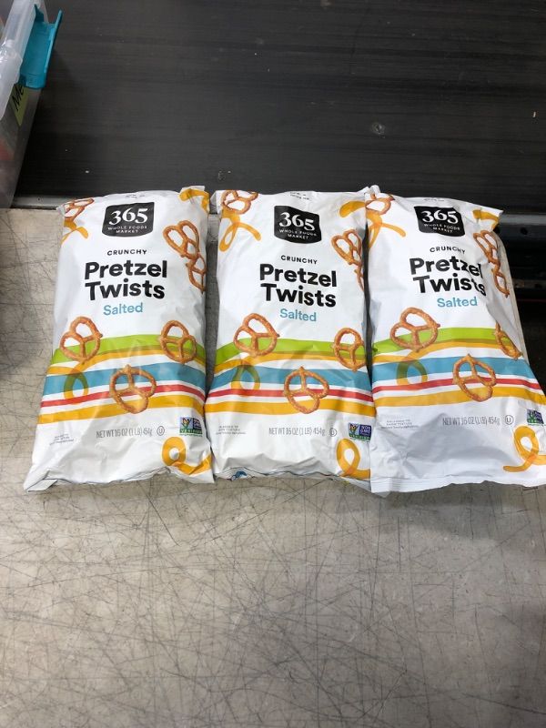 Photo 1 of 365 by Whole Foods Market, Crunchy Pretzel Twists, 16 Ounce 3PACK  EXP DEC 12 2023
