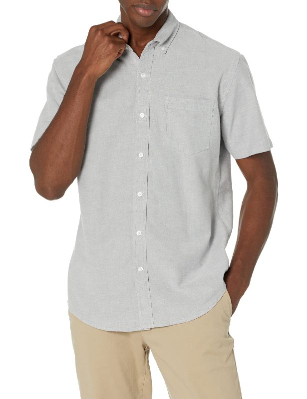 Photo 1 of Amazon Essentials Men's Regular-Fit Short-Sleeve Pocket Oxford Shirt Large Grey 