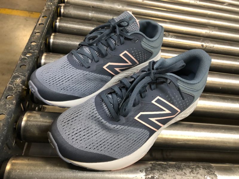 Photo 2 of NEW BALANCE 520 WOMENS 9, GRAY AND PINK