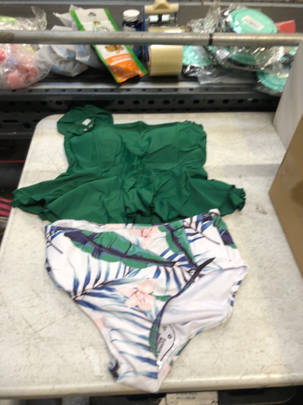 Photo 1 of 2 PC WOMENS SWIM SET ( SMALL) 