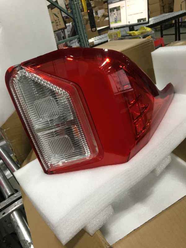 Photo 1 of labwork 1PC Driver Side Halogen & LED Tail Light Replacement for 2020-2023 Ford Explorer Rear Tail Light Brake Lamp Assembly LH Left Side FO2800275 LB5Z-13405-A