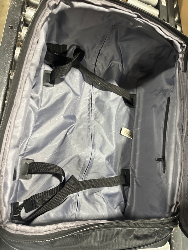 Photo 3 of Andare Milan-3 20" Carry-on Exp. Softside Spinner