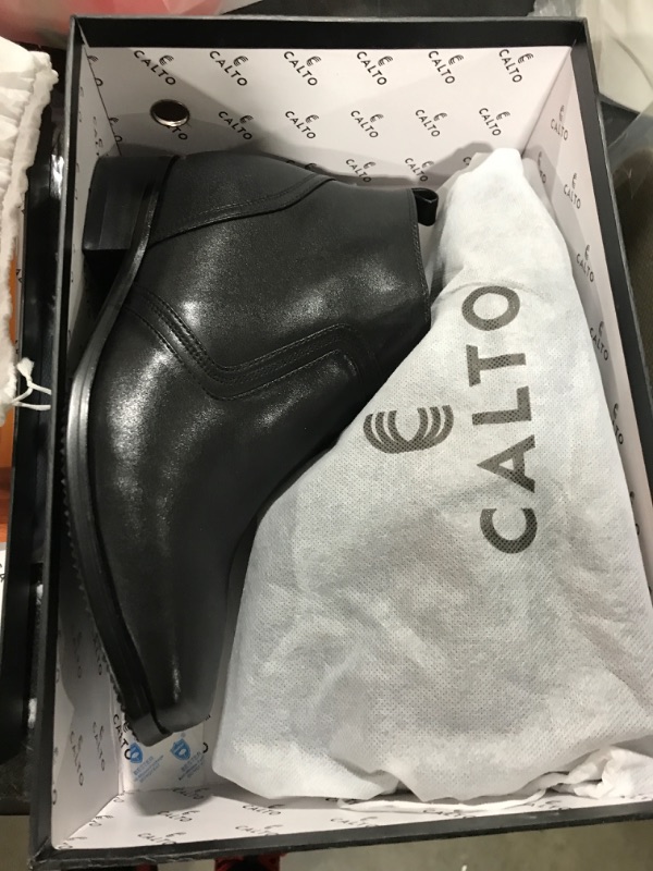 Photo 2 of CALTO Men's Invisible Height Increasing Elevator Shoes - Black Leather Zip-up Square-toe Ankle Boots - 3.2 Inches Taller - G99809
SIZE 8