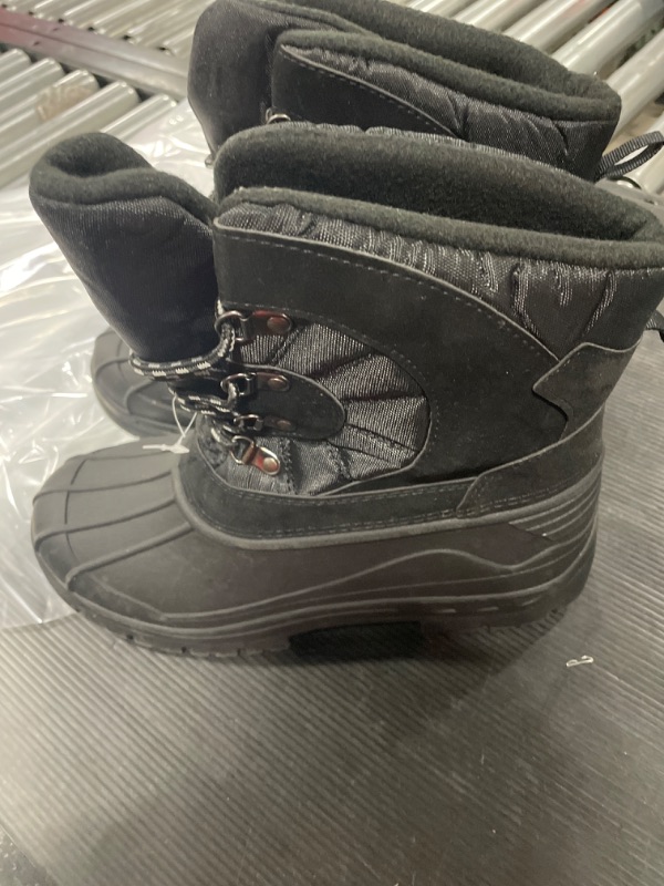 Photo 2 of MENS SNOW BOOTS 