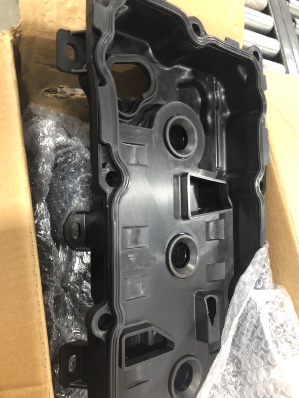 Photo 3 of MITZONE Engine Valve Cover Kit Left & Right with Gasket & Bolts Compatible with 2009-2014 Nissan Murano Quest 3.5L Replace# 13264-JP01A 13264-JP01B