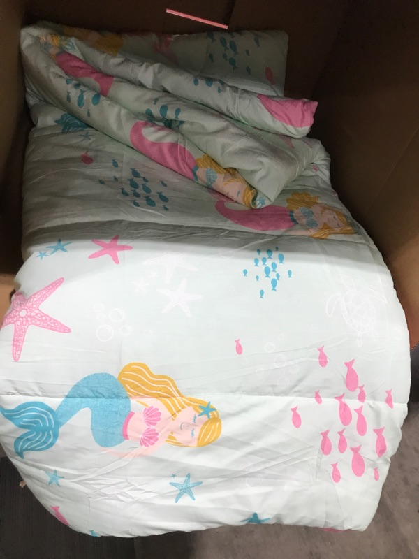 Photo 2 of SLEEP ZONE Kids Bedding Comforter Set Full/Queen Size - Super Cute & Soft Kids Bedding 7 Pieces Set with Comforter, Sheet, Pillowcase & Sham (Mermaid Princess)
