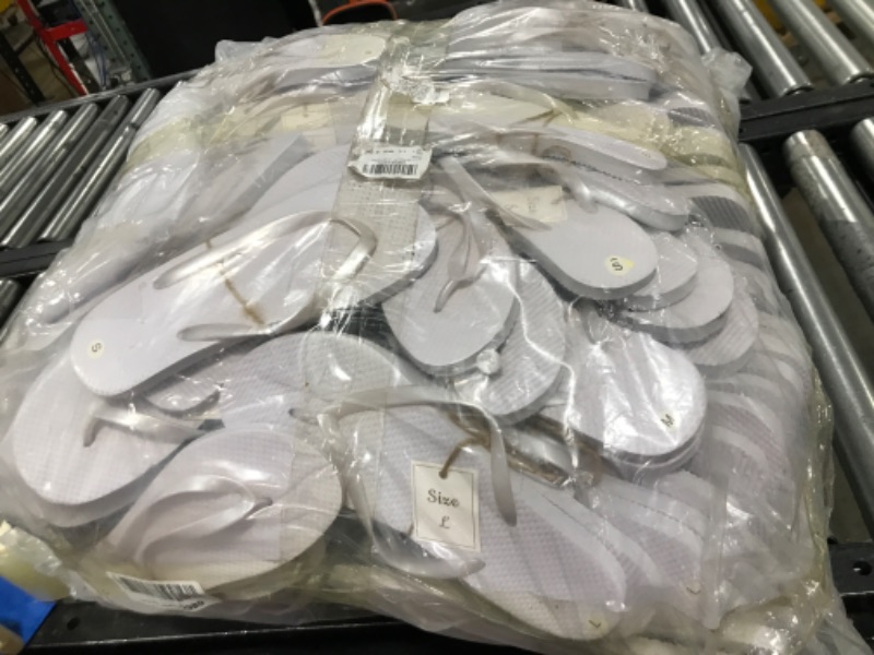 Photo 2 of 96 Pairs Flip Flops Bulk for Wedding Party Guest Sandals Pack Casual Slippers with Assorted Size Card Sign and Drawstring Bag White