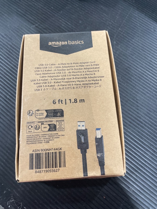 Photo 2 of Amazon Basics USB 3.0 Cable - A-Male to B-Male Adapter Cord - 6 Feet (1.8 Meters) compatible with Personal Computer 6 Feet 1-Pack Standard Packaging