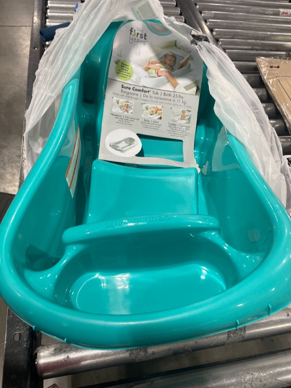 Photo 2 of The First Years Sure Comfort Deluxe Newborn to Toddler Tub, Teal Aqua