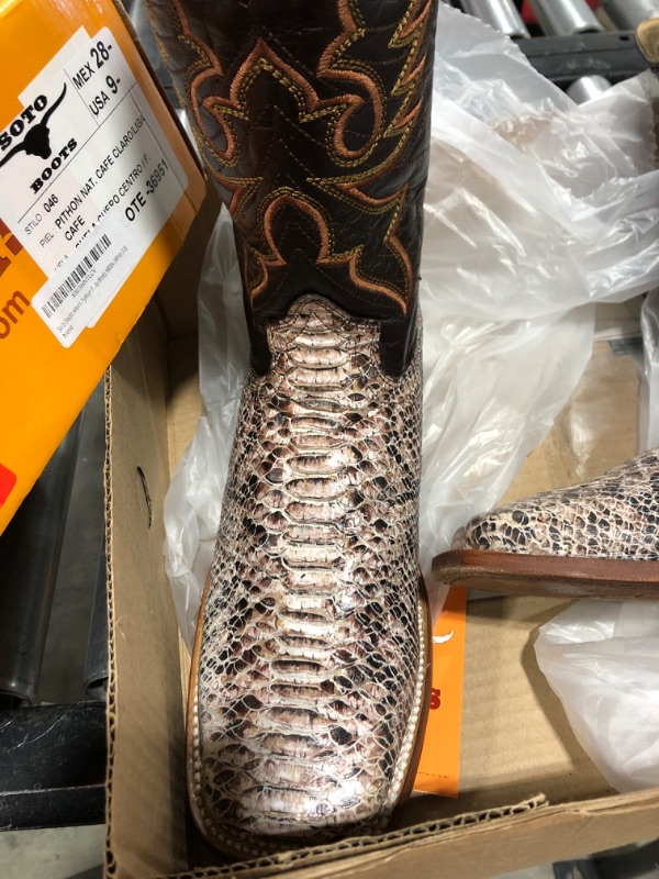 Photo 1 of Soto Boots Men's Python Print Square Toe Cowboy Boots H8004 9.5 White