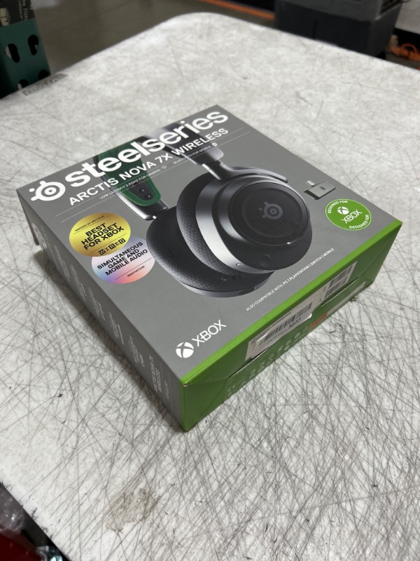 Photo 3 of SteelSeries Arctis Nova 7X Wireless Multi-Platform Gaming Headset — Neodymium Magnetic Drivers — 2.4GHz+Bluetooth — 38Hr USB-C Battery — AI Mic — Xbox Series X|S, PC, PS5, Switch, VR, Mobile - Black
