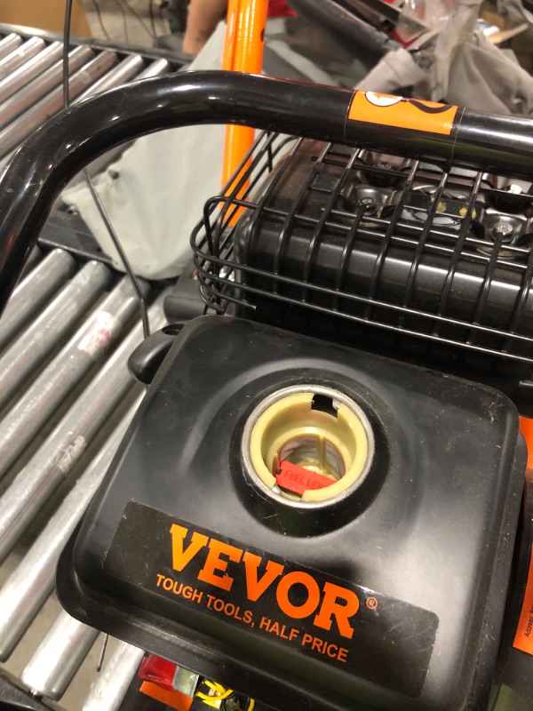 Photo 9 of VEVOR 6.5HP Plate Compactor, 196CC Gas Engine, 4200 lbs Vibratory Compaction Tamper, 22.1x15.9 in Plate Power Jumping Jack Tamper, 5600 VPM Pavement Compactor for Walkways, Asphalts, Paver Landscaping 6.5 HP