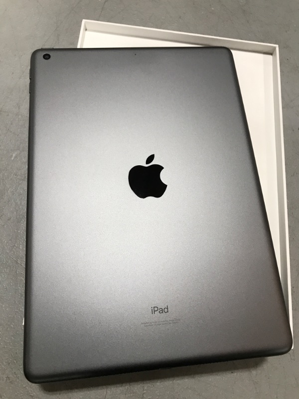 Photo 5 of Apple iPad 10.2-inch Wi-Fi 256GB (2021, 9th Generation) - Space Gray