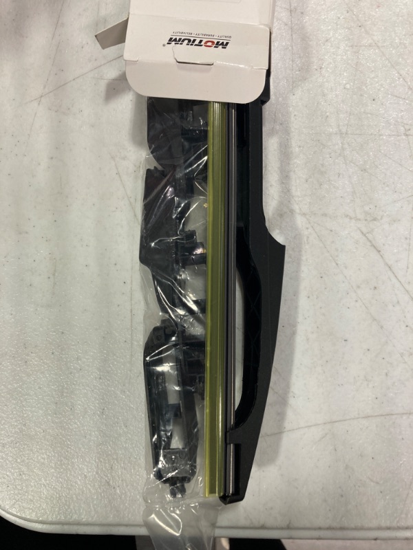 Photo 1 of MOTIUM Rear Wiper Blades R05-12" (pack of 1) 12" rear
