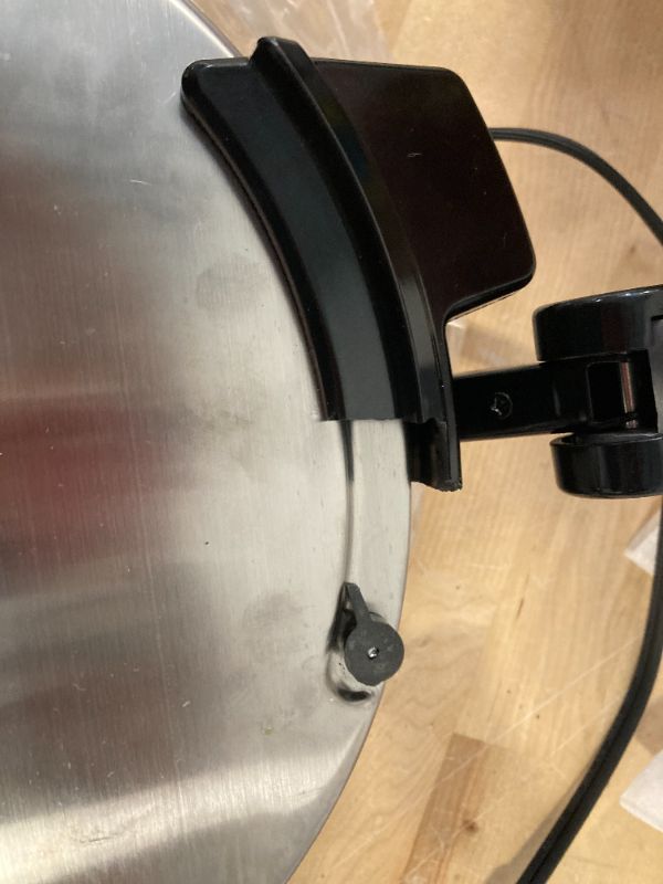 Photo 4 of ***DAMAGED HANDLE*** 
MasterChef Electric Tortilla Maker- Homemade Flatbread, Pitas, Tortillas- Heavy Duty, Non-stick Cooker Easier than Tortilla Press