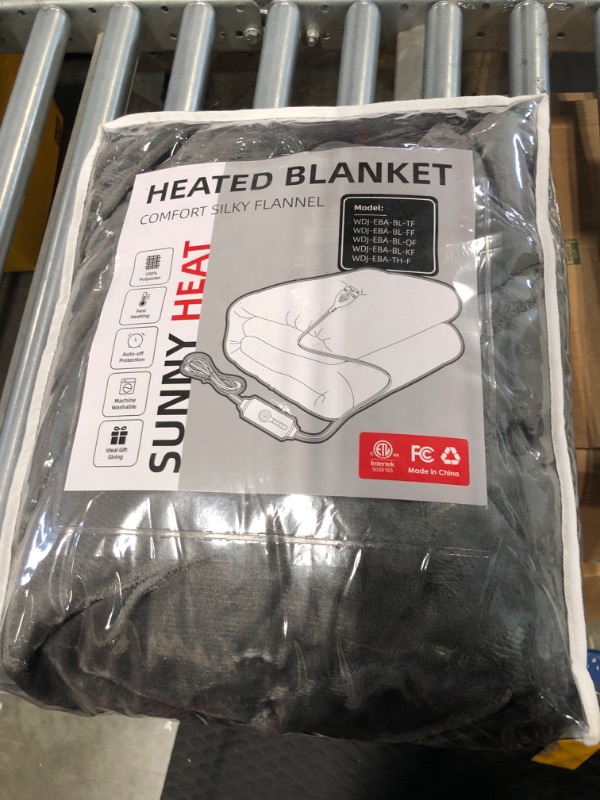 Photo 1 of Electric Blanket Heated 72"x84" Full Size Oversized Flannel Heated Blanket, Fast Heating with 4 Heating Levels &10 Hours Auto Off, Machine Washable-Grey