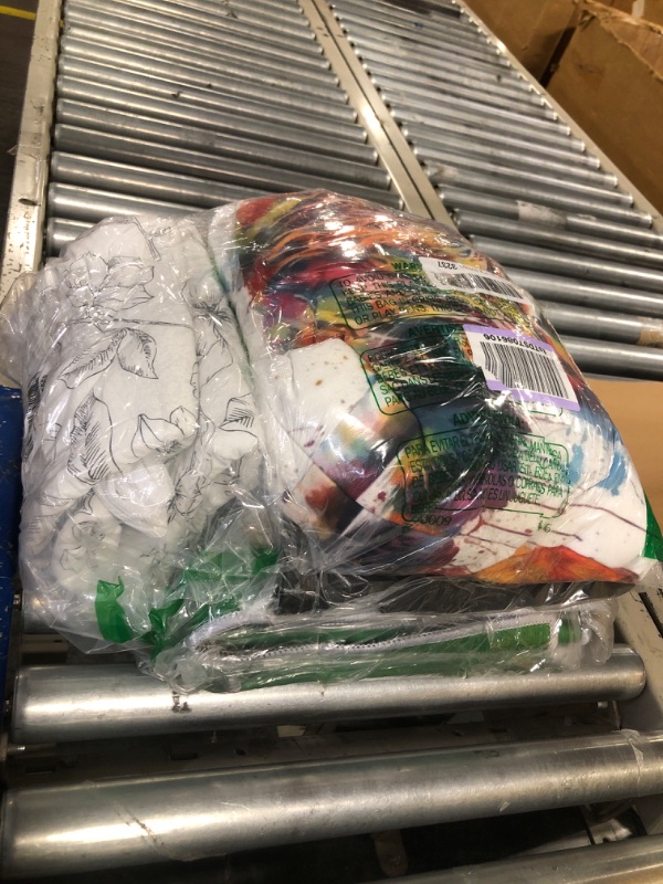 Photo 1 of ***BUNDLED BAG OF  ***
