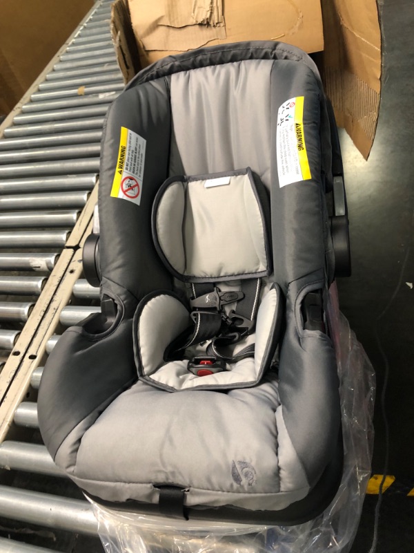 Photo 3 of Baby Trend 35 Infant Car Seat Grey