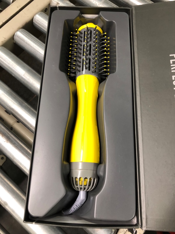 Photo 2 of Drybar The Single Shot Round Blow-Dryer Brush