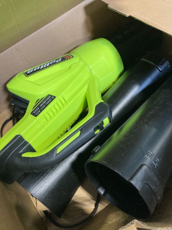 Photo 4 of PULITUO 20V Cordless Leaf Blower with 4.0Ah Battery and Charger, 400 CFM Cordless Electric Leaf Blower with Long & Short Nozzles, Lightweight Handheld for Garden Leaves, Yard Cleaning, and Wood Chips. green***USED***BATTERY NOT INCLUDED**** 