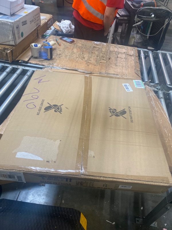 Photo 1 of WELAKI Modern Square LED Chandelier Lighting, Square LED Pendant Ceiling Light Fixture, 1-Ring Dimmable Contemporary Chandelier for Kitchen Island, Dining Room, Bedroom, Black 6000K Cool Wihite 40W Black 23.6"