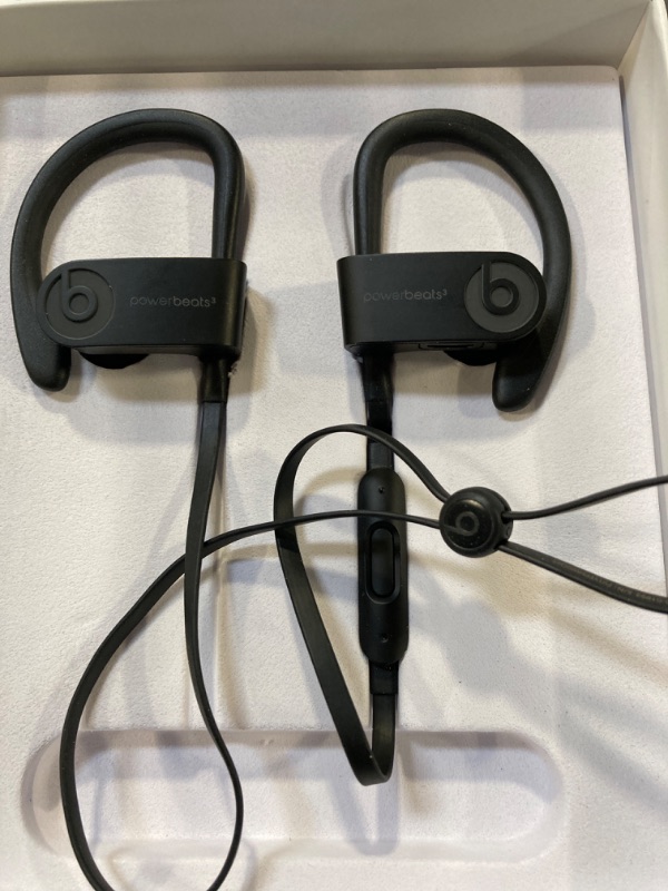 Photo 3 of Beats Powerbeats3 Wireless Earphones - Black (Renewed Premium), Small Renewed Premium Black