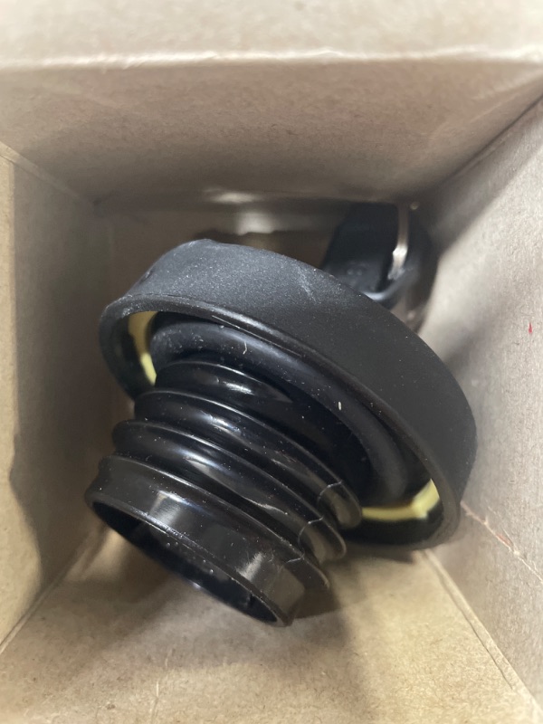 Photo 1 of MotoRad MGC791 Fuel Tank Cap