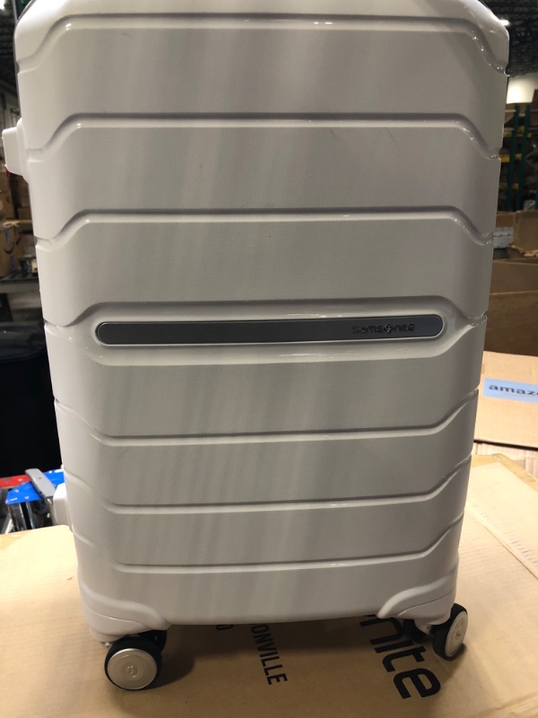 Photo 1 of ***DAMAGED HANDLE****
Samsonite Freeform Hardside Expandable with Double Spinner Wheels, Carry-On 21-Inch, White/Grey Carry-On 21-Inch White/Grey