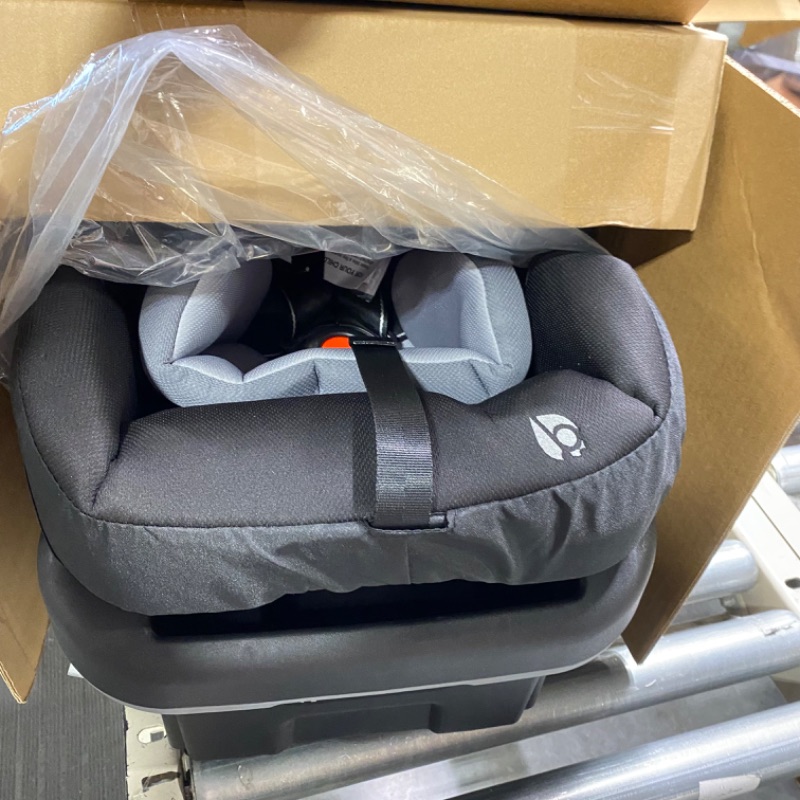 Photo 3 of Baby Trend Secure-Lift 35 Infant Car Seat, Dash Black 