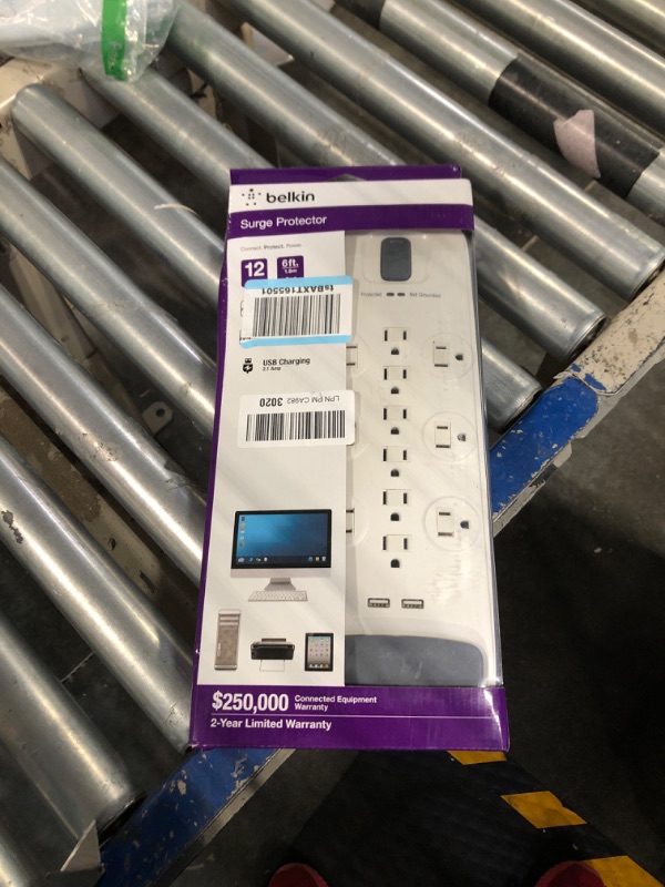 Photo 2 of Belkin 12 Outlet Surge Protector with USB Charging - Surge Protector - AC 125 V - Output Connectors: 12 - 6 Ft ***USED*** 