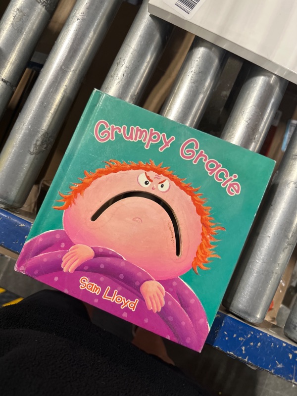 Photo 2 of Grumpy Gracie Hardcover – January 31, 2006
