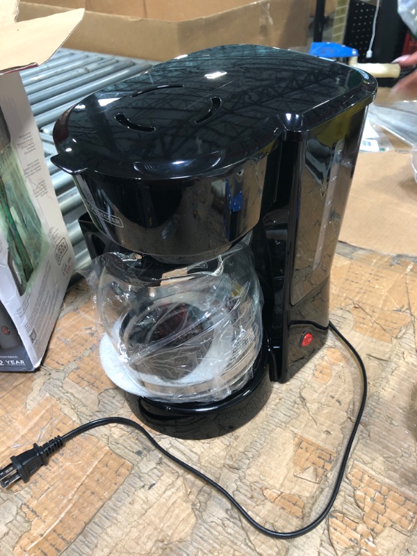 Photo 3 of **FOR PARTS**BLACK+DECKER 12-Cup Coffee Maker with Easy On/Off Switch, Easy Pour, Non-Drip Carafe with Removable Filter Basket, Black