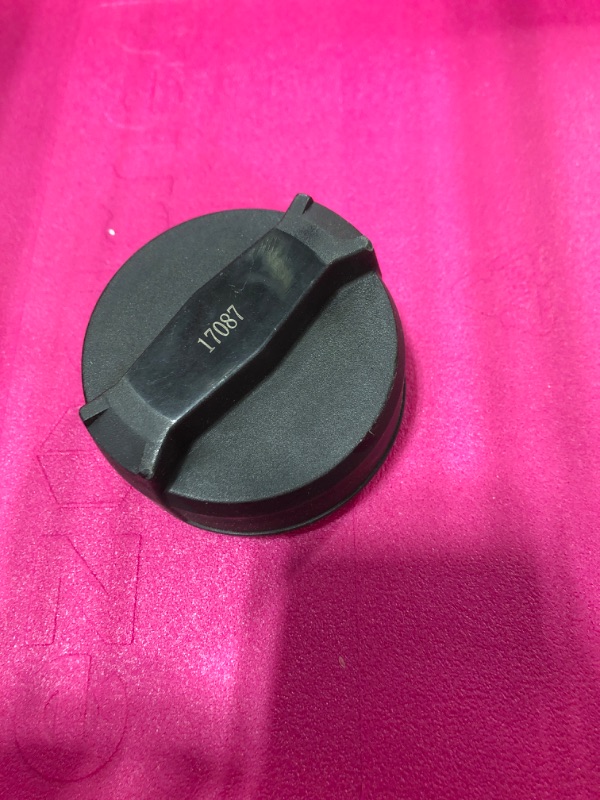 Photo 4 of DVPARTS Gas Cap Fuel Cap 81132-115-0000 81300-058-0000 81145-115-0000 Compatible with Hisun UTV 400 450 500 550 700 750 800 1000 Massimo Coleman Axis