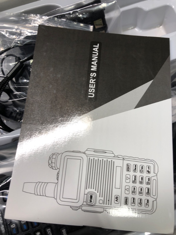 Photo 1 of BaoFeng Radio UV-5R Ham Radio (6 Pack) 144-148Mhz/420-450Mhz + 1pcs TIDRADIO Driver Free Programming Cable + 12pcs 1800mAh Batteries BaoFeng Walkie Talkie