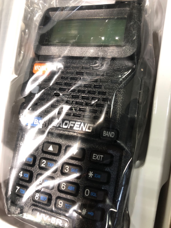 Photo 1 of BaoFeng Radio UV-5R Ham Radio (6 Pack) 144-148Mhz/420-450Mhz + 1pcs TIDRADIO Driver Free Programming Cable + 12pcs 1800mAh Batteries BaoFeng Walkie Talkie