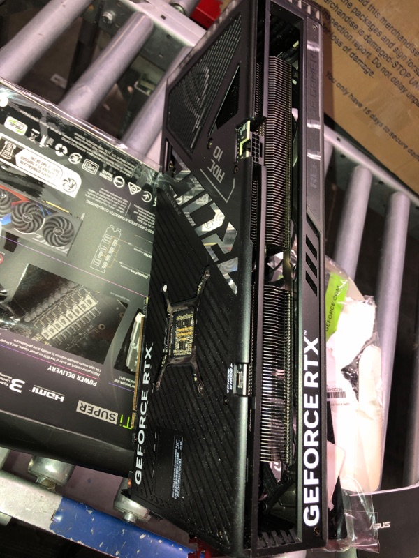 Photo 4 of ASUS -  ROG Strix NVIDIA GeForce RTX 4070 Ti SUPER Overclock 16GB GDDR6X PCI Express 4.0 Graphics Card