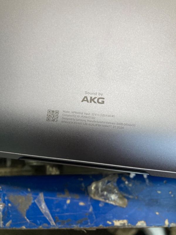 Photo 1 of SAMSUNG 16" Galaxy Book4 Pro Business Laptop, Wi-Fi PC Computer, Windows 11 PRO, Intel Core 7 Ultra 155H / 32GB / 1TB, 3K AMOLED Touchscreen, 2024 Model, NP964XGK-KG1US, Moonstone Gray Intel Core Ultra 7 155H 1 TB 16 -Inch Moonstone Gray
***Used, but in g