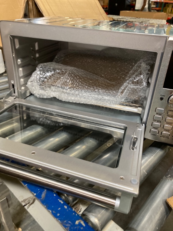 Photo 5 of **FOR PARTS** Bravo Air Fryer Toaster Smart Oven, 12-in-1 Countertop Convection, 30-QT XL Capacity, 50°-500°F Temperature Controls, Top and Bottom Heater Adjustments 0%-100%, Brushed Stainless Steel Look
***Used, but in good condition and functional*** 