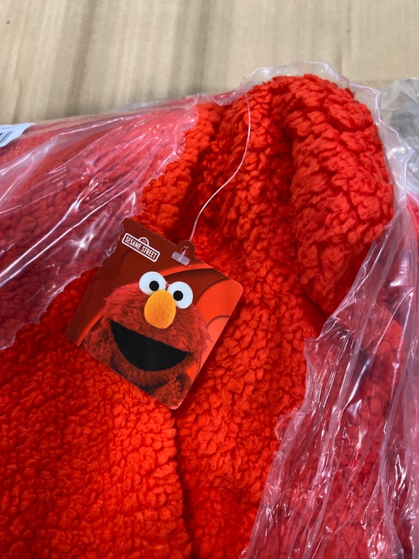 Photo 3 of Sesame Street Family Sherpa Union Suit Costume Pajama For Adults Men Women Toddlers Boys Girls X-Large Elmo Red