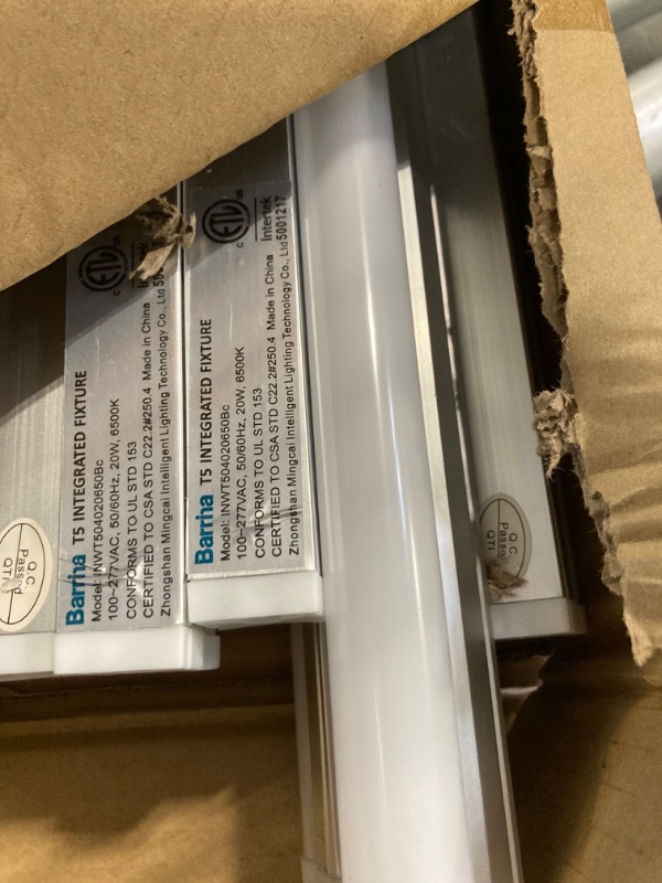 Photo 1 of Barrina (Pack of 12) LED T5 Shop Light, 4FT, 2200lm, 6500K (Super Bright White), 20W, Utility Shop Light, Ceiling and Under Cabinet Light, ETL Listed, Corded Electric with ON/Off Switch
