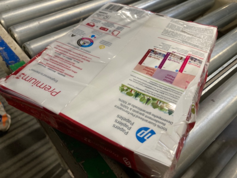 Photo 1 of HP Printer Paper | 8.5 x 11 Paper | Premium 32 lb | 1 Ream - 250 Sheets | 100 Bright | Made in USA - FSC Certified | 113500R 1 Pack | 250 Sheets Letter (8.5 x 11)