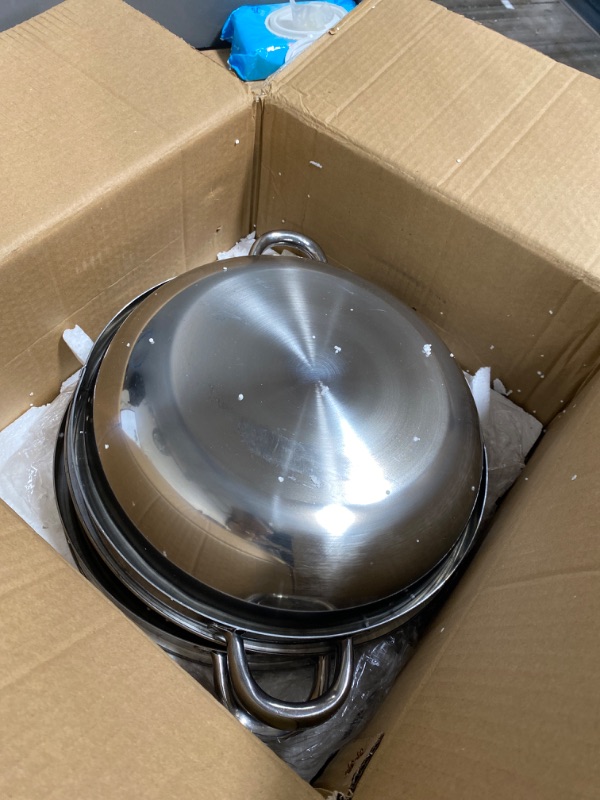 Photo 2 of [FOR PARTS, READ NOTES] NONREFUNDABLE
Warmounts Chafing Dish Buffet Set 2 Pack, 5QT Round Chafing Dishes for Buffet with Glass Lid & Lid Holder, Stainless Steel Chafers and Buffet Warmers Sets 