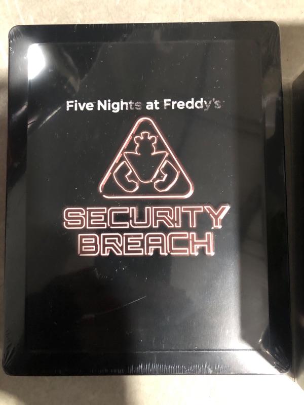 Photo 2 of *MISSING ALL FIGURES AND STICKER SHEET * DAMAGED BOX**
Five Nights at Freddy's: Security Breach (XSX) Collector's Edition Xbox Series X Collector's