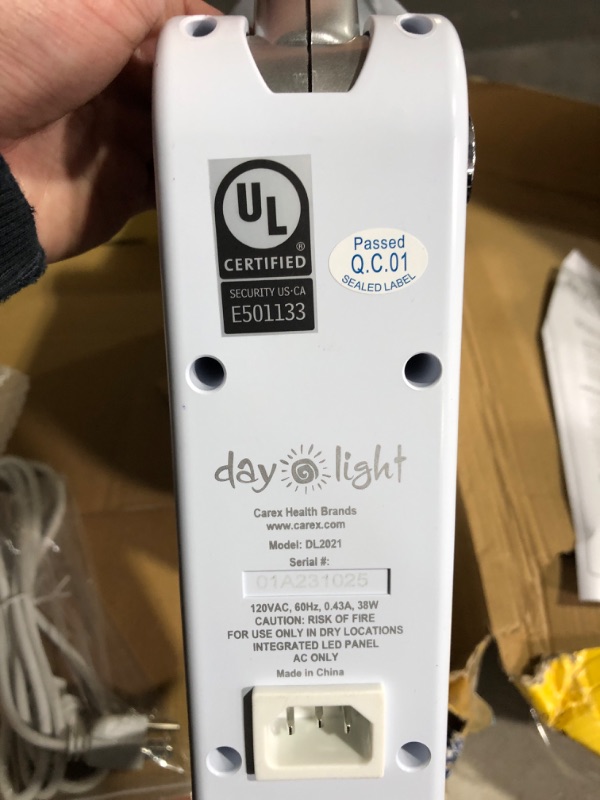 Photo 6 of *NON FUNCTIONAL* FOR PARTS ONLY*
Carex Day-Light Sky Bright Light Therapy Lamp - 10,000 LUX - Sun Lamp to Combat Winter Blues and to Increase Your Energy, White