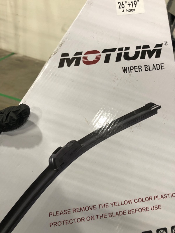 Photo 1 of MOTIUM OEM QUALITY Premium All-Season Windshield Wiper Blades (26"+19" pair for front windshield)