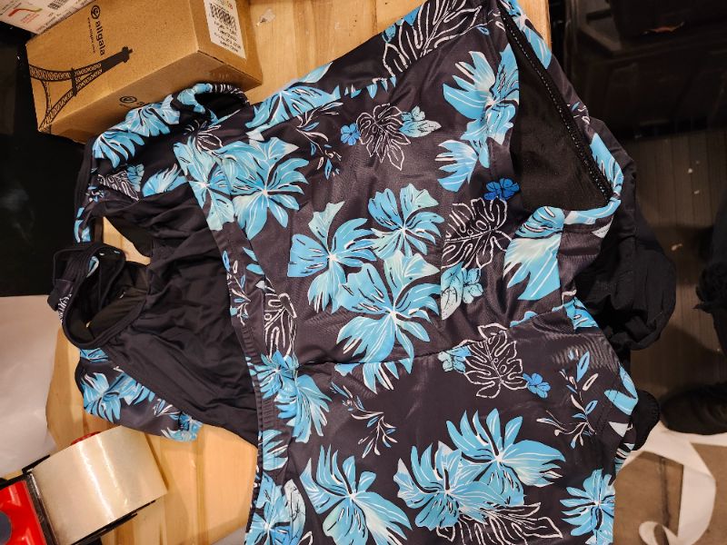 Photo 1 of Yonique Two Piece Tankini Bathing Suits T-Back Blouson Swim Tops with Boy Shorts Women Swimsuits Sporty Swimwear Large Black & Green Floral
